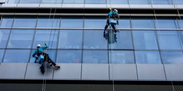 The Benefits of Hiring a Professional Window Cleaner Company