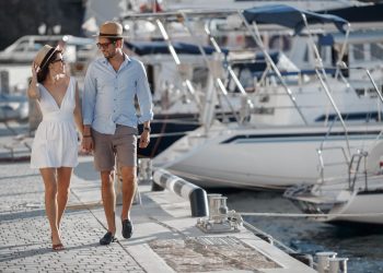 Barcelona Boat Wedding: 10 Tips for Choosing the Right Yacht