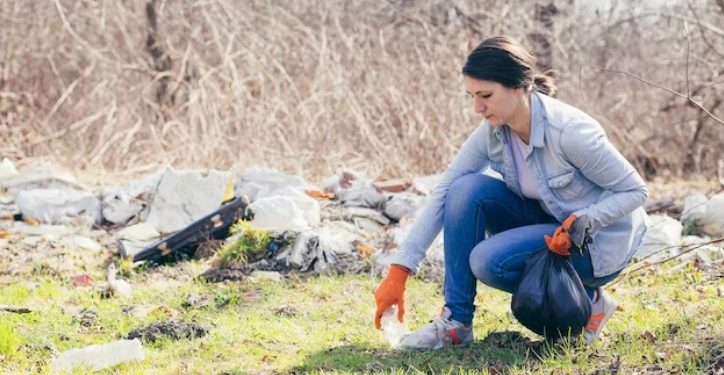 The Environmental Impact of Dog Poop: How Biodegradable Bags Make a Difference