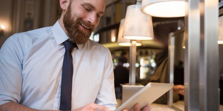 A New Chapter in Wine and Beverage Menus: Smart Wine List Management Technologies