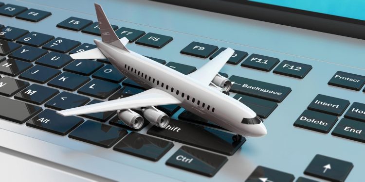 Ensuring Sky-High Efficiency: The Role of Airline Fleet Data Solutions in Modern Aviation