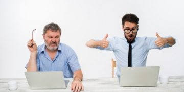 Advantages of having a Company Website and disadvantages of not having a Company website