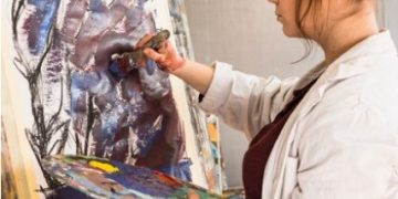 Exploring the Fascinating History of Body Painting