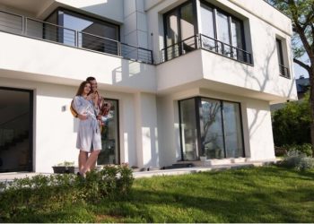 10 Essential Tips for Stunning Real Estate Photography