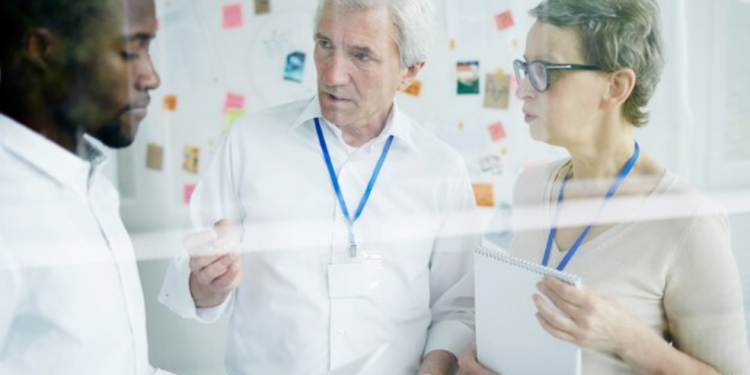 Navigating Growth and Competitive Edge in Pharmacy through Expert Consulting