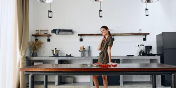 Timeless Elegance: Appreciating the Beauty of a Solid Wood Dining Table