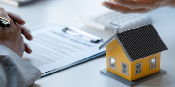 Reverse Mortgages: A Boon or Burden? Exploring the Implications for Seniors