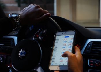 How to trade CFD:s on your phone?