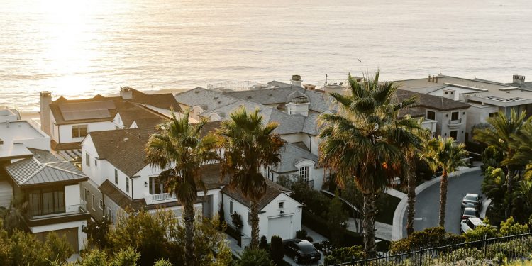 A LOOK AT SOUTH OC REAL ESTATE