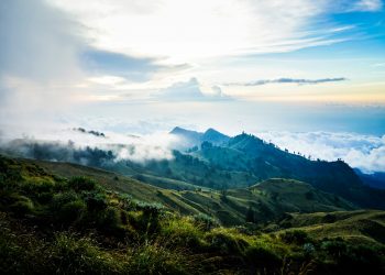 Lombok Mount Rinjani Trekking: A Complete Guide to Rates and Inclusions