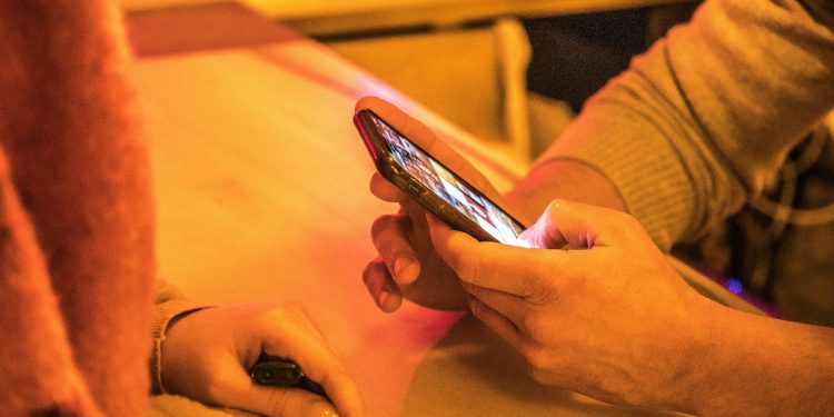 Finding Swingers Online: A Modern Guide to Open Relationships