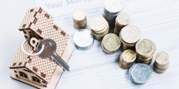 Maximizing Property Value: The Essential Role of Professional Decluttering in Real Estate