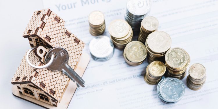 Maximizing Property Value: The Essential Role of Professional Decluttering in Real Estate