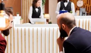 Choosing the Right hospitality TV for a Hotel