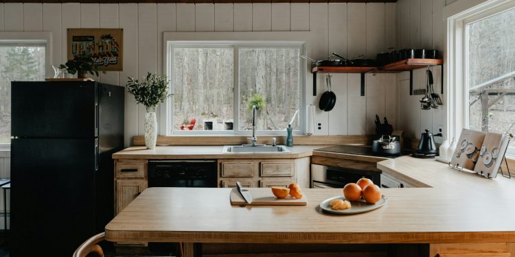 How Custom Countertops Can Enhance Your Kitchen’s Aesthetic