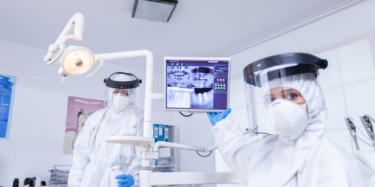 The Process of Crown Restoration and Fixed Bridge Fabrication