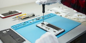 Cellphone Repair Service