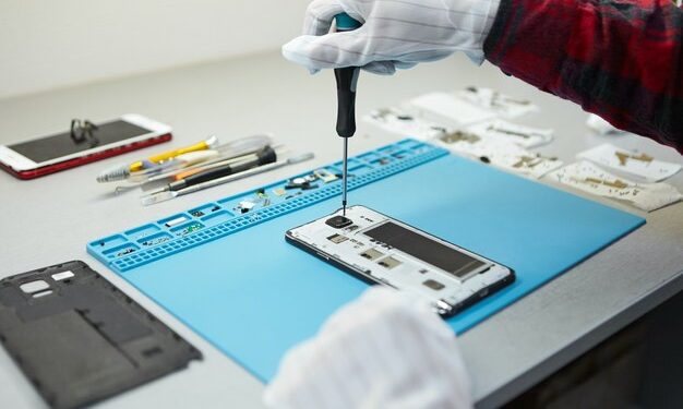 Cellphone Repair Service