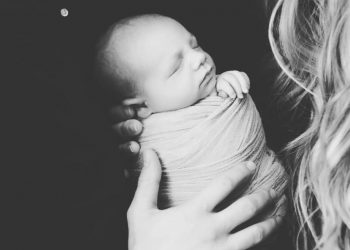 How to prepare and do the newborn session a Newborn Photo Session