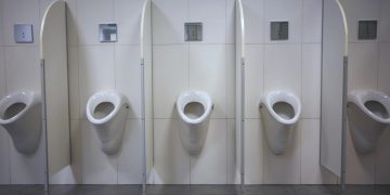 Choosing Commercial Toilet Cubicles: Key Factors for Your Business