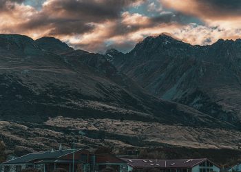 Planning A Romantic Getaway In New Zealand: Top Spots For Couples