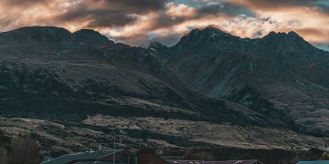 Planning A Romantic Getaway In New Zealand: Top Spots For Couples