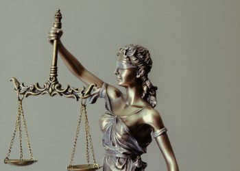 Understanding Commercial Litigation: A Guide for Businesses