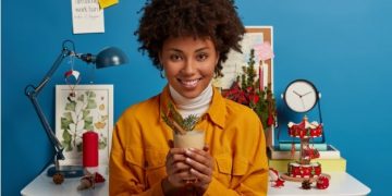 Side Hustles for Gen Z: Turning Passions into Profits