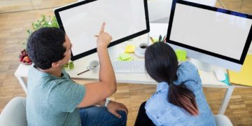 Mac vs. PC for Designers: Which is Better for Multi-Purpose Use?