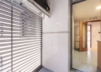Modern Roller Shutters and Electric Roller Shutters: A Guide to Features, Benefits, and Options
