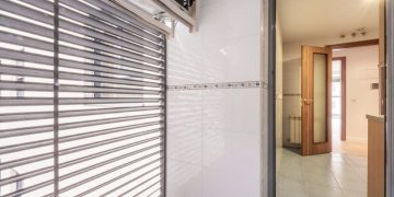 Modern Roller Shutters and Electric Roller Shutters: A Guide to Features, Benefits, and Options