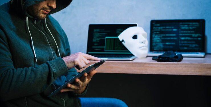 The Evolution of Identity Theft: Adapting to New Threats