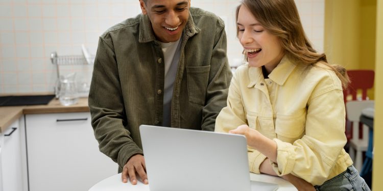 How to find a Website Title using free Keyword Tool