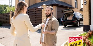 How Do I Handle Offers and Negotiate with Buyers?