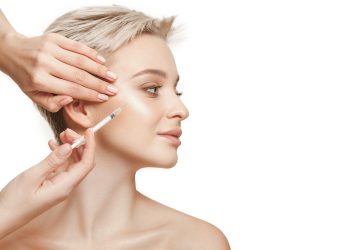 10 Benefits of Dermal Filler Treatment in London for a Youthful Look