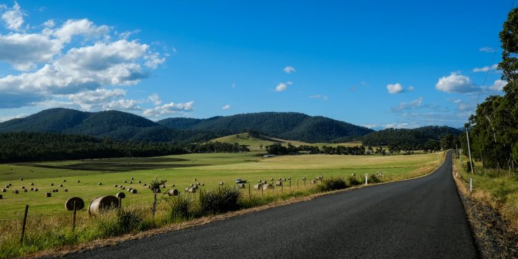 Benefits of exploring Tasmania by car