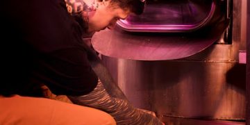 Why Belt-Driven Fans Improve Airflow and Reduce Noise in Powder Coating Ovens