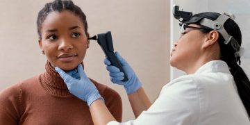 Tech Meets Skincare — The New Era of Non-Surgical Jawline Lifting