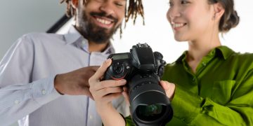 The Ultimate Camera Selection Guide: Nikon Sales Thailand’s DSLR and Mirrorless ComparisonDiscover Your Ideal Photography Companion: DSLR vs Mirrorless Cameras