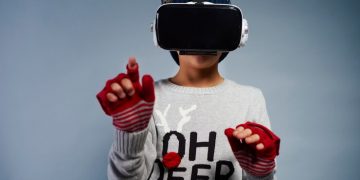 Function at Your Fingertips: Why the Best Tech Sometimes Wraps Around ItBeyond the Chipset: Where Everyday Tech Actually Lives