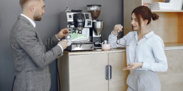 How to Choose the Right Coffee Machine for Business That Delivers on Taste and Efficiency