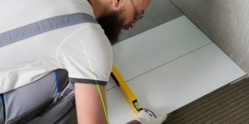 Finding the Right Bathroom Tiling Contractor