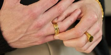 How to Choose the Perfect Width for Your Tungsten Wedding Band