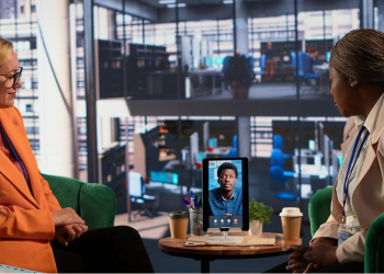 How Technology is Transforming Customer Service in the Digital Age