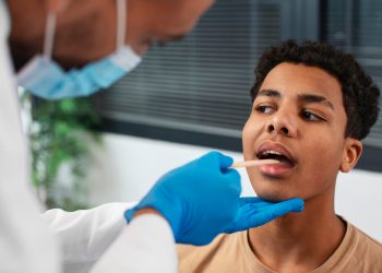 How to Spot Wisdom Teeth Problems Early — Advice from Dentistry at The Grove