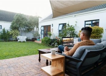 Upgrade Your Backyard with Expert Deck Construction