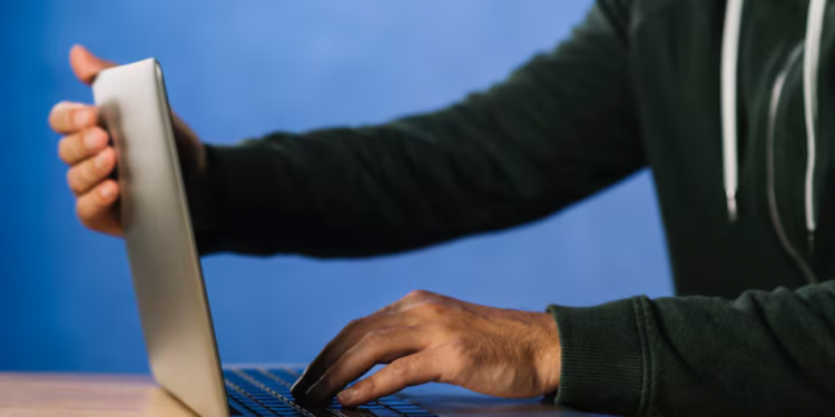 Avoid the Drive: How to Complete the Entire Bail Process Online in Colorado