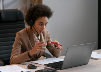 Simple Computer Fixes You Can Do at Home (And When It’s Time to Call an Onsite Technician)