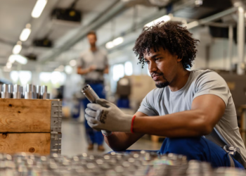 Metal Workshops and Garages in the UK: Strong, Secure and Built for Modern Life