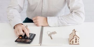 Common Mistakes to Avoid While Using an EMI Calculator for Home Loan
